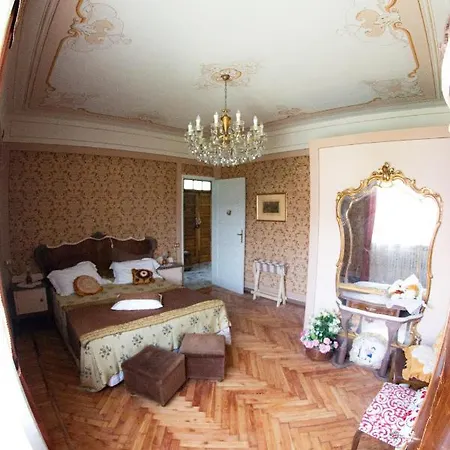 Delbia - L'elfo Guest house